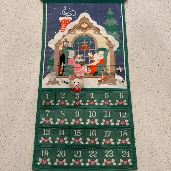 Avon Holiday Vintage Avon Advent Calendar With Original Mouse Avon Holiday Vintage Avon Advent Calendar With Original Mouse